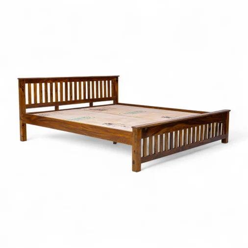 Bd fanti wooden cot (1-8m)