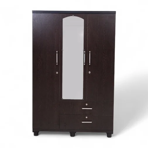 6x4 3 door wardrobe (w.o.m)